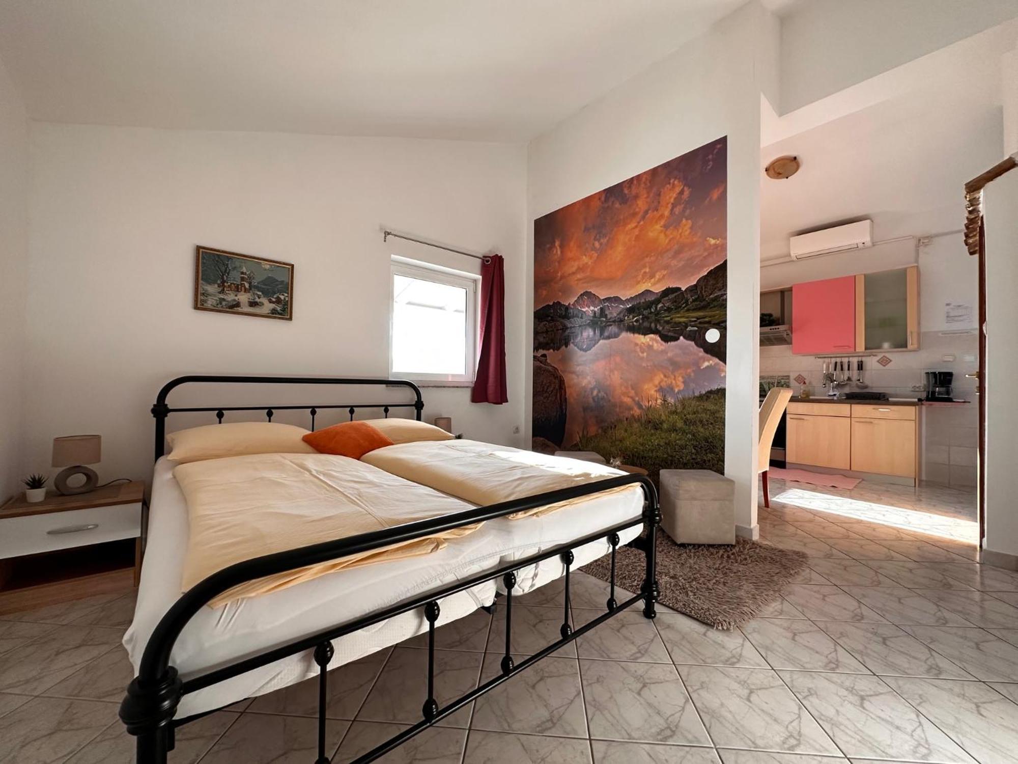 Apartment Hajl *