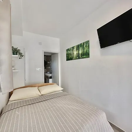 Apartments Hajl Krk Town Exterior foto