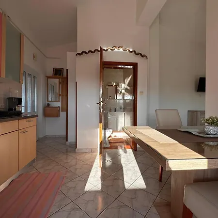 Apartments Hajl Krk Town Exterior foto